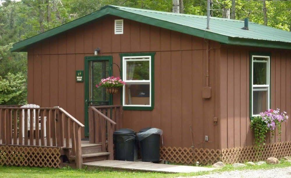 Moose Track Adventures Resort Winton 外观 照片