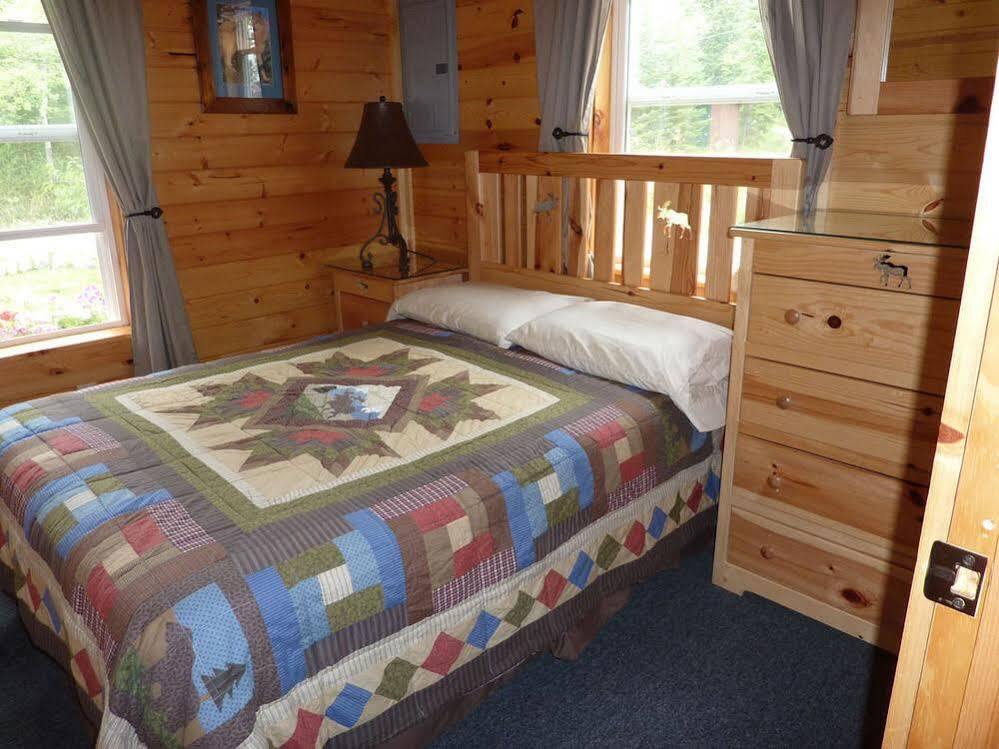 Moose Track Adventures Resort Winton 外观 照片