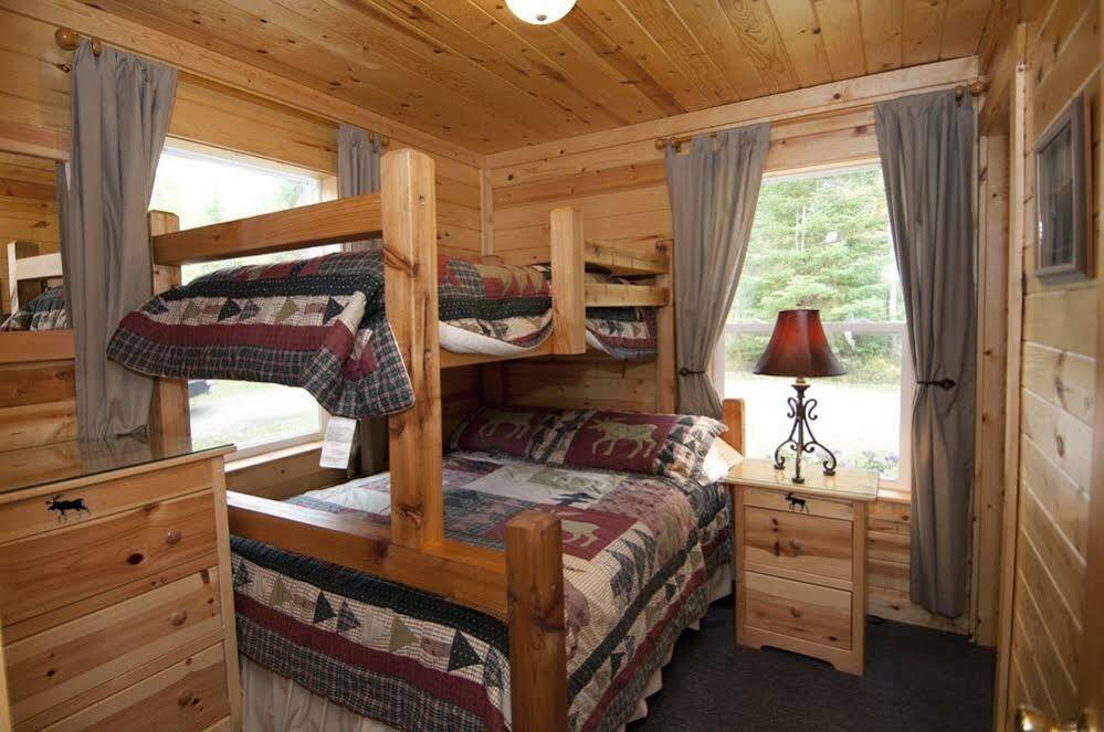 Moose Track Adventures Resort Winton 外观 照片